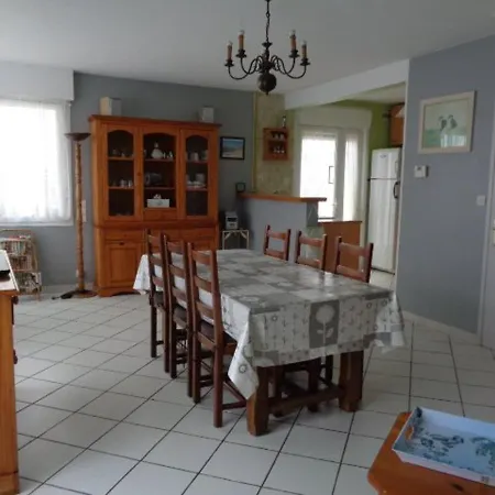 Holiday home Charmante Maison De Plain-pied Avec Jardinet Clos Et Garage, A - Fr-1-672-16 Merlimont